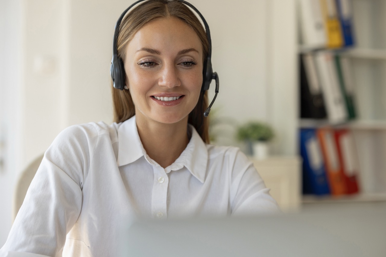 A call center specialist